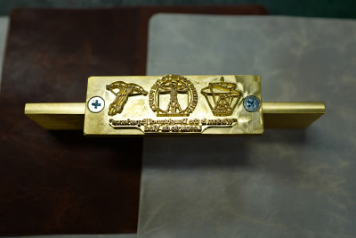 �_�E���B���`�ւ̃I�}�[�W�������߂��A�C�R���̋��^